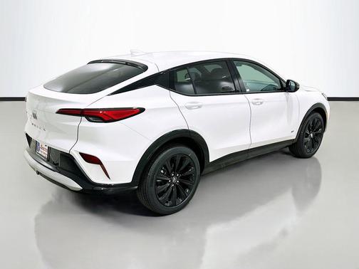 Summit White 2026 Buick Envista Sport Touring FWD