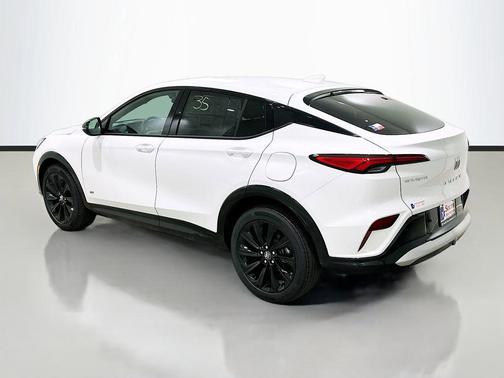 Summit White 2026 Buick Envista Sport Touring FWD