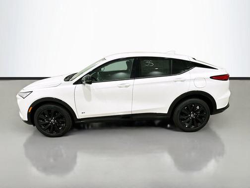 Summit White 2026 Buick Envista Sport Touring FWD
