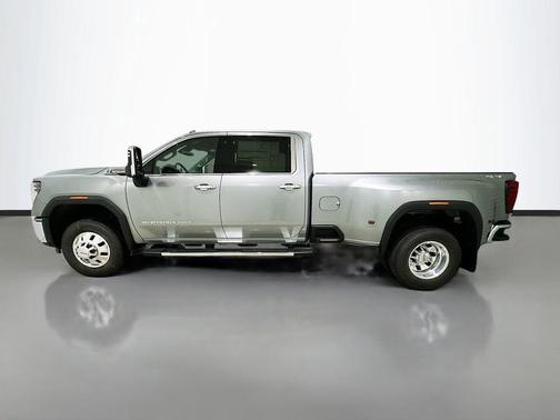 2026 GMC Sierra 3500 SLT