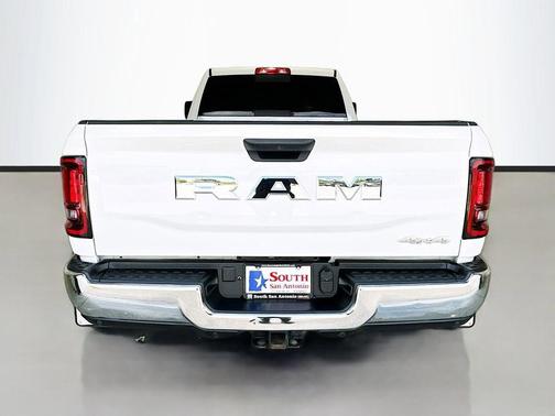 Bright White Clearcoat 2025 RAM 3500 Tradesman Crew Cab 4x4 8' Box