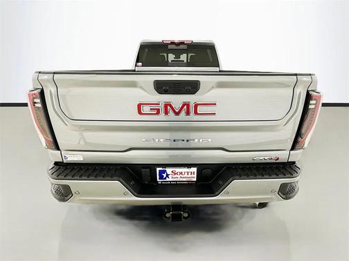 2026 GMC Sierra 2500 AT4