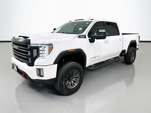 Summit White 2022 GMC Sierra 2500 AT4