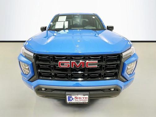 Rapids Metallic 2025 GMC Canyon Elevation
