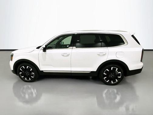 Glacial White Pearl 2024 Kia Telluride SX