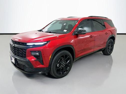 Radiant Red Tintcoat 2024 Chevrolet Traverse RS
