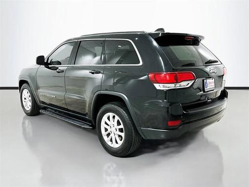 2022 Jeep Grand Cherokee Laredo