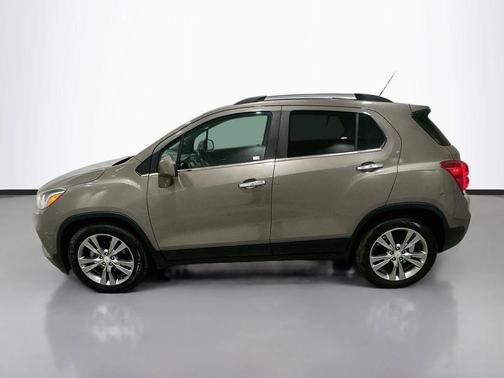 Stone Gray Metallic 2020 Chevrolet Trax LT