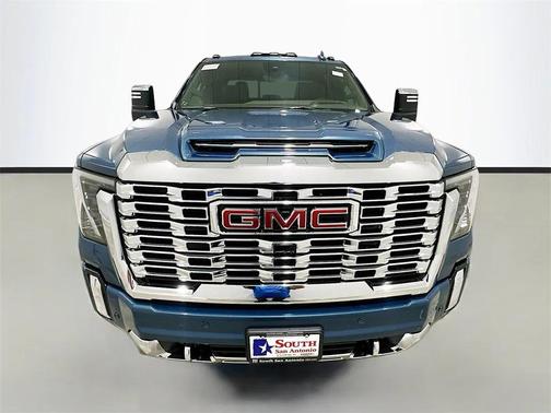 2025 GMC Sierra 2500 Denali