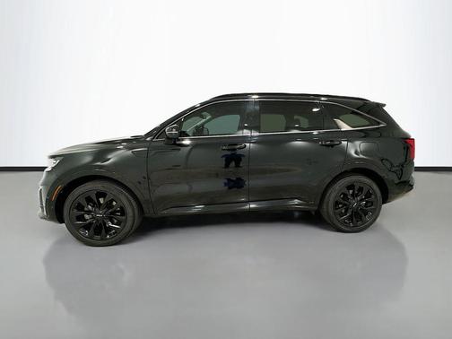 Ebony Black 2022 Kia Sorento SX