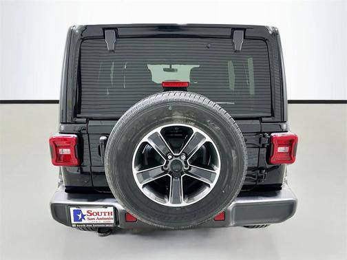 2023 Jeep Wrangler 4-Door Sahara 4x4