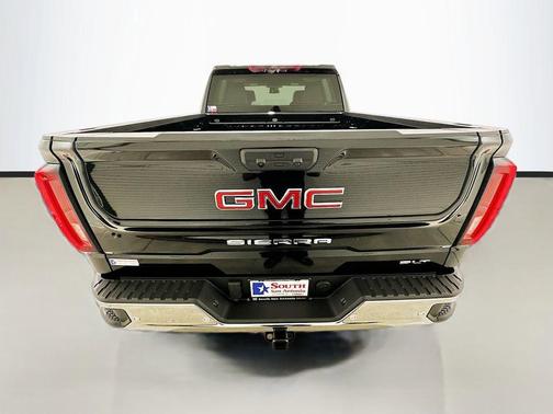Onyx Black 2026 GMC Sierra 1500 SLT