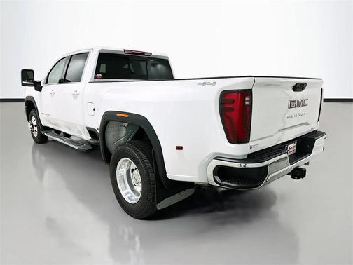 2026 GMC Sierra 3500 SLE