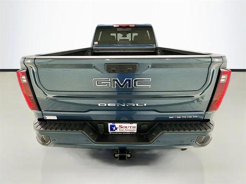 2025 GMC Sierra 2500 Denali Ultimate