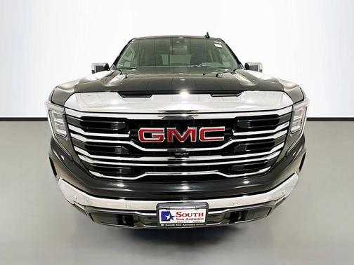Onyx Black 2026 GMC Sierra 1500 SLT