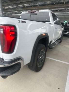Summit White 2025 GMC Sierra 2500 SLT