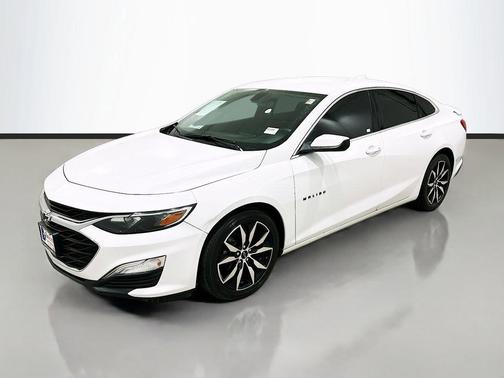 Summit White 2020 Chevrolet Malibu FWD RS