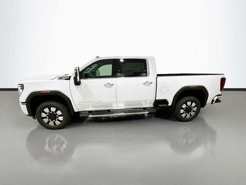 Glacier White Tricoat 2026 GMC Sierra 2500 Denali
