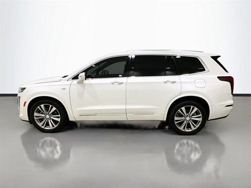 2022 Cadillac XT6 Premium Luxury FWD