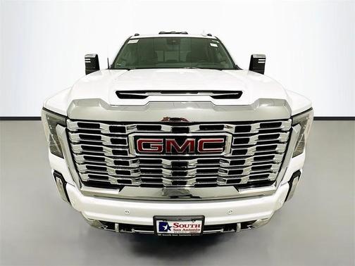 2025 GMC Sierra 2500 Denali