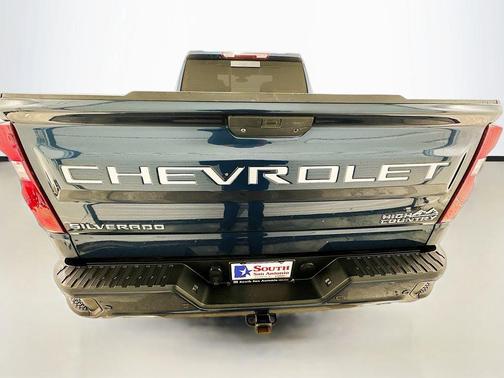 Northsky Blue Metallic 2022 Chevrolet Silverado 1500 Limited High Country