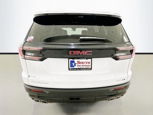 Glacier White Tricoat 2026 GMC Acadia AT4 AWD