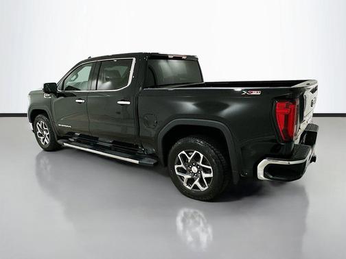 Onyx Black 2024 GMC Sierra 1500 SLT