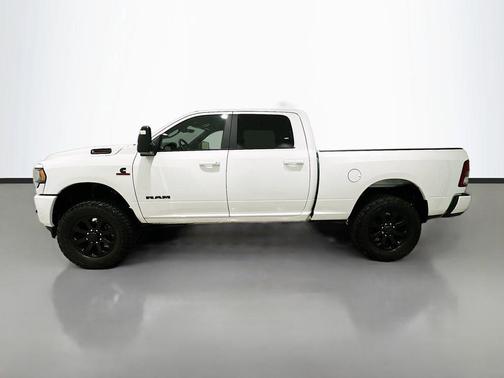 Bright White Clearcoat 2024 RAM 2500 Lone Star Crew Cab 4x4 6'4' Box