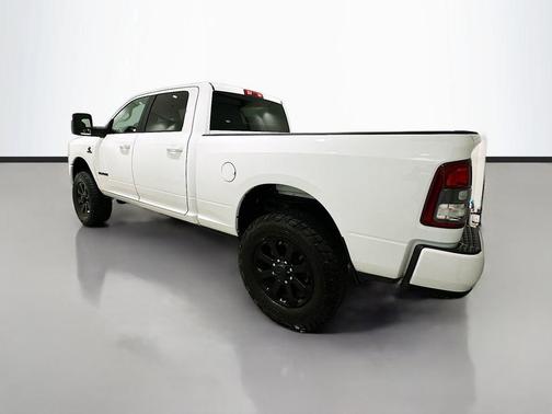 Bright White Clearcoat 2024 RAM 2500 Lone Star Crew Cab 4x4 6'4' Box