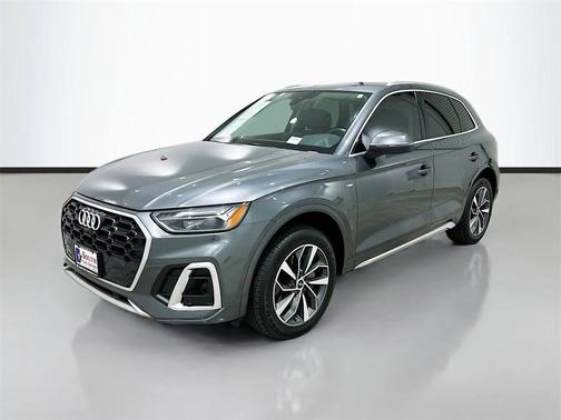 2023 Audi Q5 45 S line Premium Plus