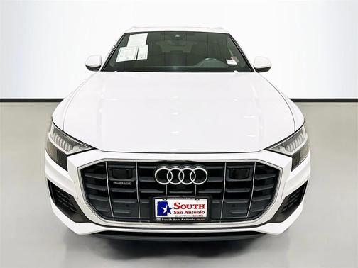 2023 Audi Q8 55 Premium