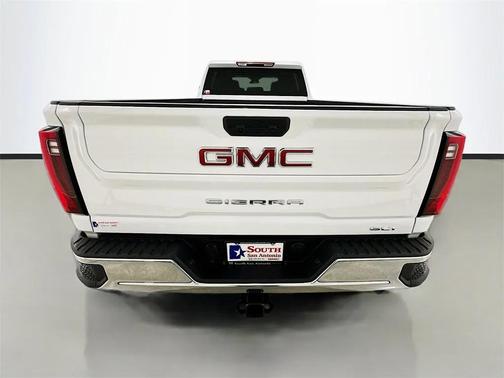 2026 GMC Sierra 3500 SLT