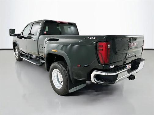 2026 GMC Sierra 3500 SLT