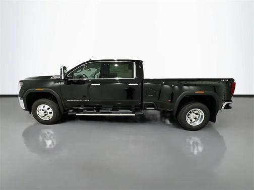 2026 GMC Sierra 3500 SLT