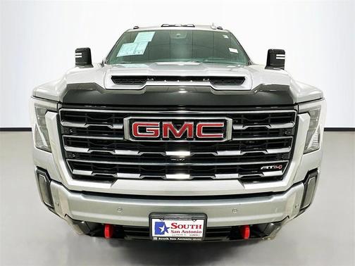2024 GMC Sierra 2500 AT4
