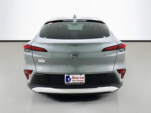 Moonstone Gray Metallic 2026 Buick Envista Preferred