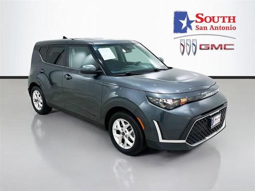 Gravity Gray 2023 Kia Soul LX