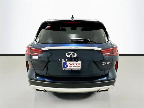 2022 INFINITI QX50 LUXE