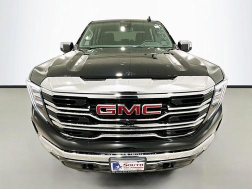 Onyx Black 2026 GMC Sierra 1500 SLT