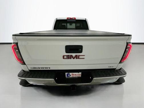 Summit White 2018 GMC Sierra 1500 SLT