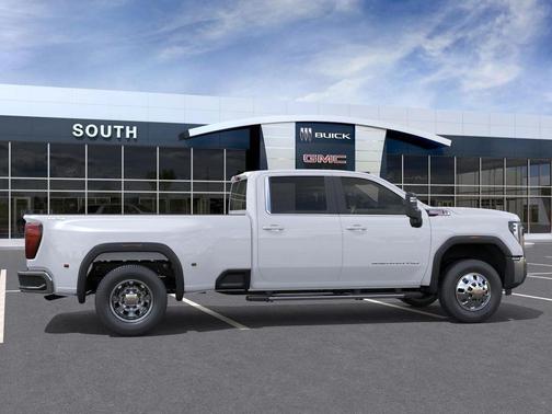 2026 GMC Sierra 3500 SLE
