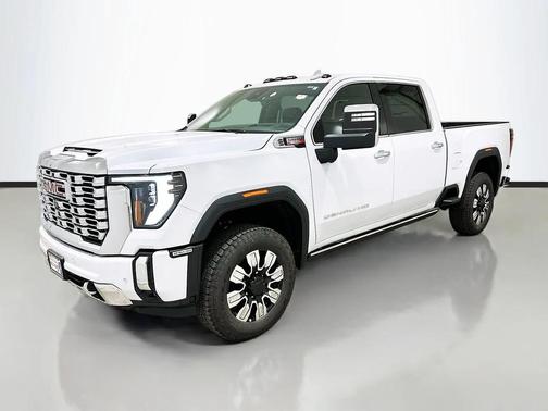 Glacier White Tricoat 2026 GMC Sierra 2500 Denali