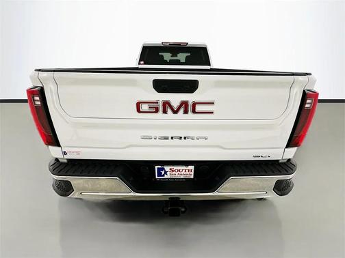 2026 GMC Sierra 3500 SLT