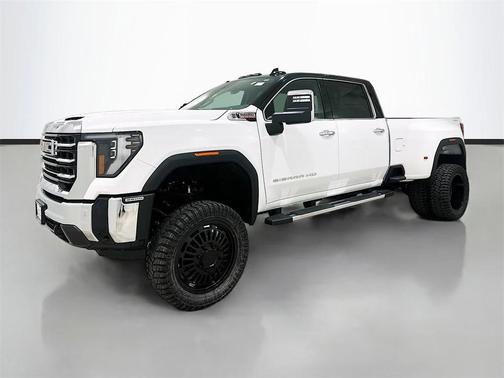 2026 GMC Sierra 3500 SLT