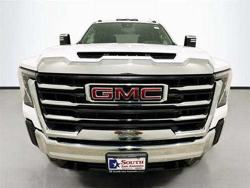 2026 GMC Sierra 3500 SLT