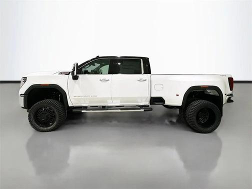 2026 GMC Sierra 3500 SLT