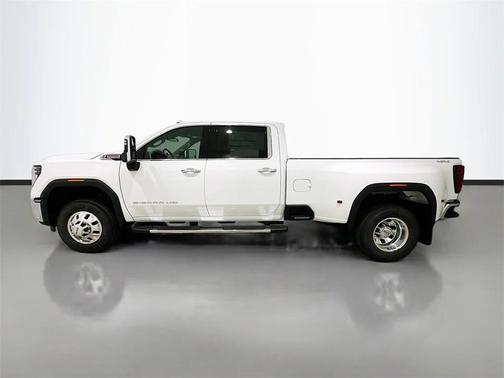 2026 GMC Sierra 3500 SLT