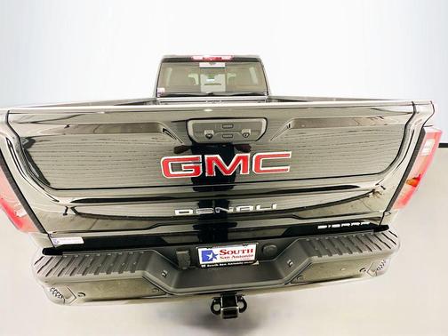 Onyx Black 2026 GMC Sierra 2500 Denali