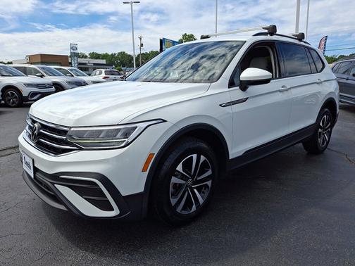 Pure White 2023 Volkswagen Tiguan 2.0T S