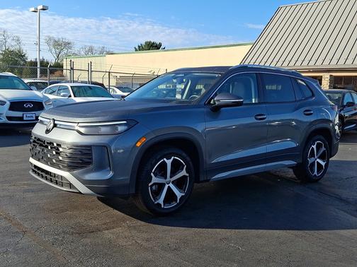 2025 Volkswagen Tiguan 2.0T SE